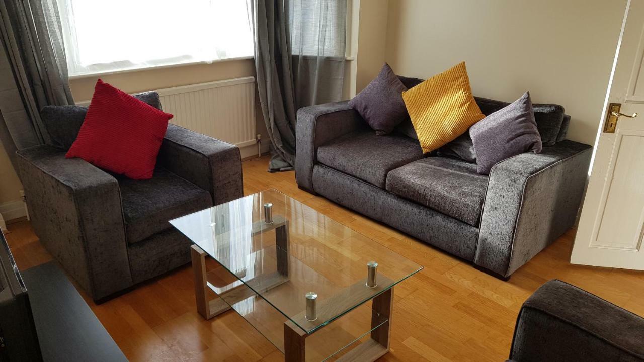 Elegant And Spacious 2 Bedroom Barnet Exterior foto
