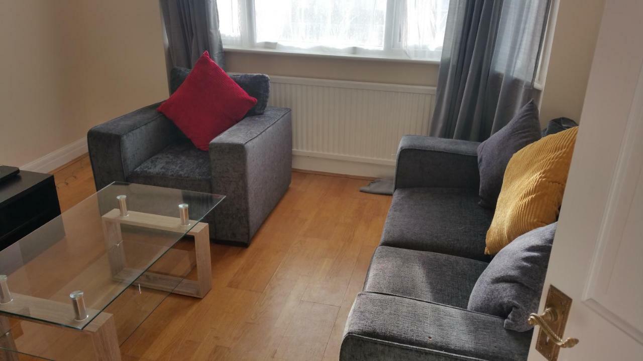 Elegant And Spacious 2 Bedroom Barnet Exterior foto