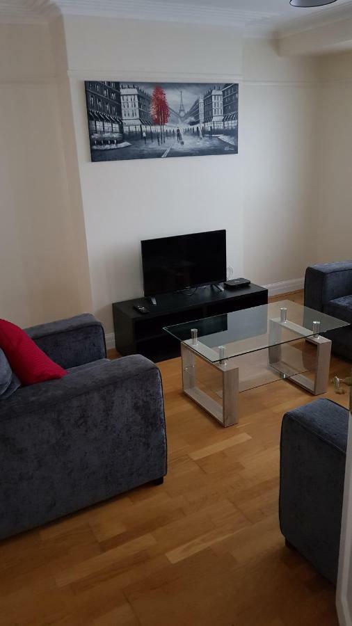 Elegant And Spacious 2 Bedroom Barnet Exterior foto